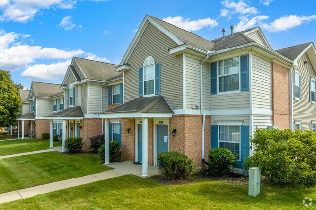 Photo - Canton Club Apartments - Canton, MI