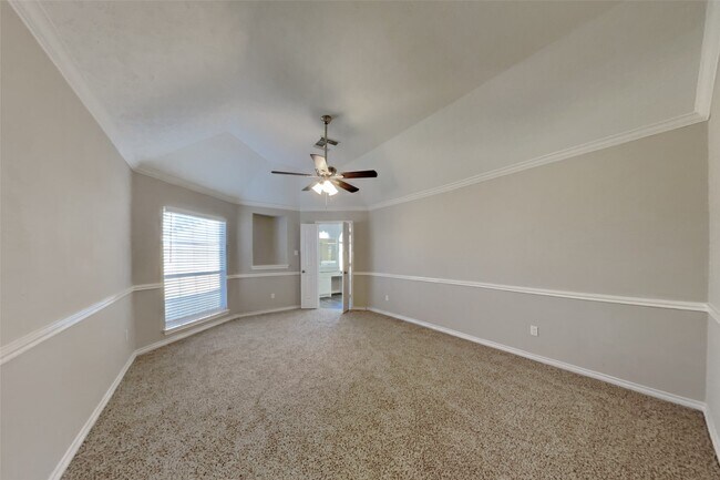 Photo - 16642 Greenbriar Point Ln