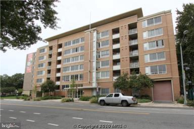 Building Photo - 355 I St SW Unit S-607 Rental