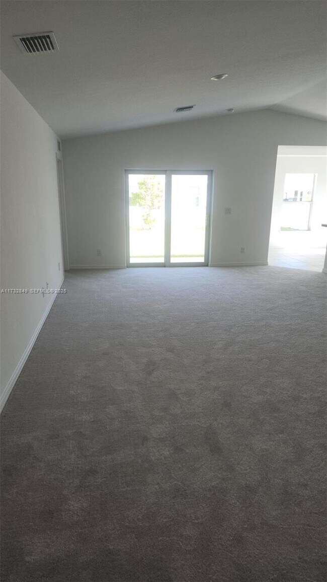 Photo - 3529 NE 20th Pl