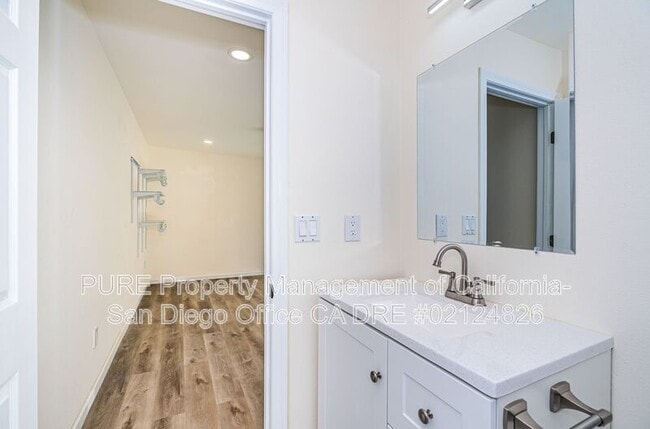 Photo - 134 Demona Pl