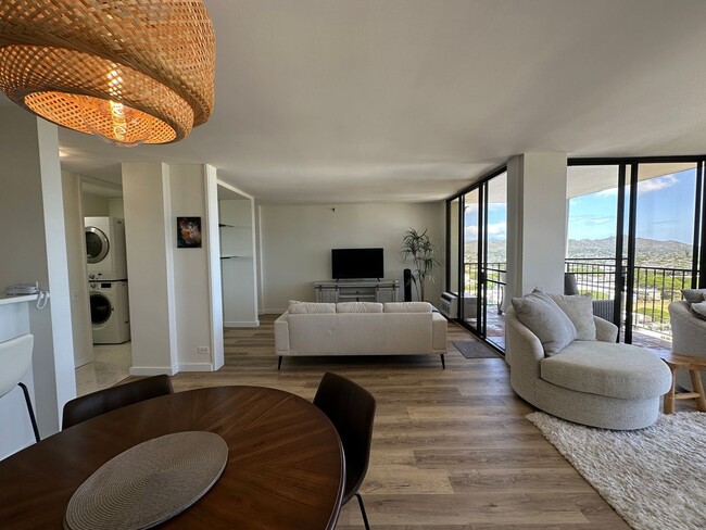 Photo - Stunning Panoramic Ocean Views! Fully furnished, fully renovated, 2 bedroom, 2 bathroom unit at W... Unit 1711