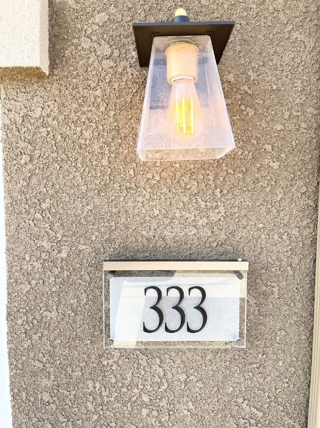 Photo - 333 Halisan Ct