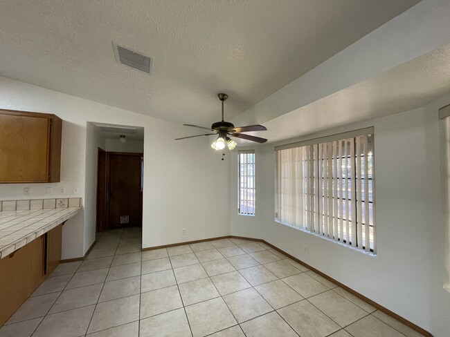 Photo - 14625 Live Oak St