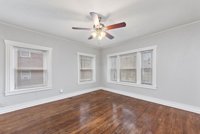 Photo - 4201 KENWOOD