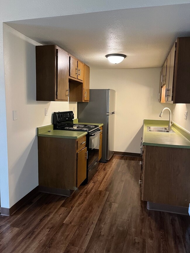 Photo - Riverview Tower Apartments