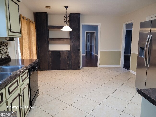 Photo - 108 Huntington Dr