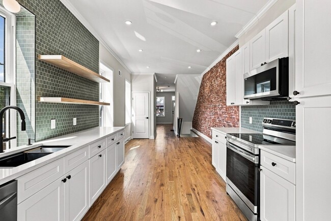 Photo - 2409 N 33rd St