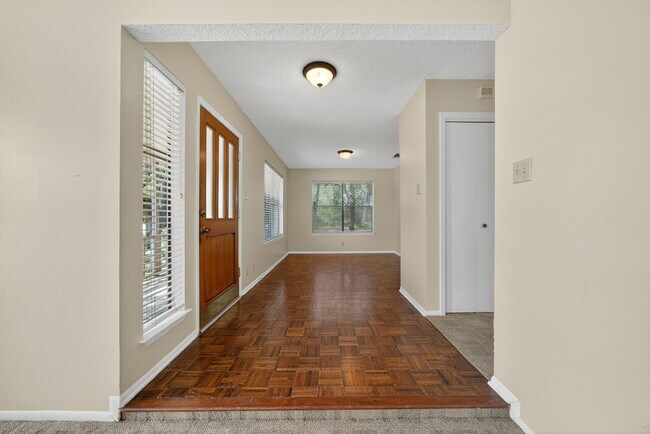 Photo - 145 E Summit Ave
