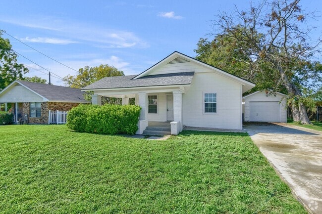 Building Photo - 638 Gilcrease St Rental
