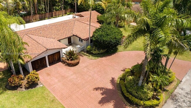Building Photo - 12121 SW 110th Ave Rental