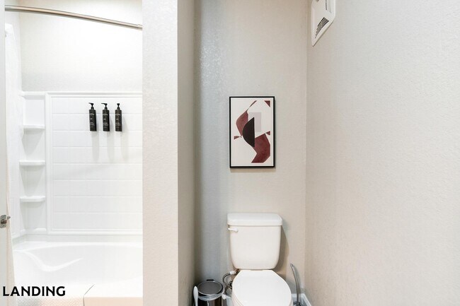 Photo - 5353 US-27 Unit 1003