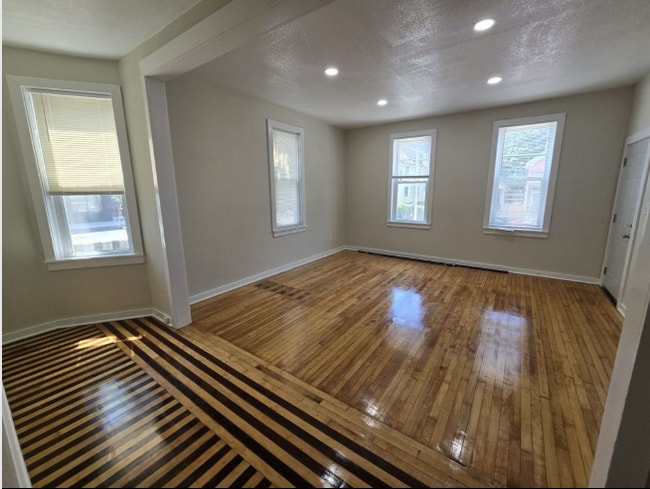 Photo - 1726 N Arlington Pl Unit Lower
