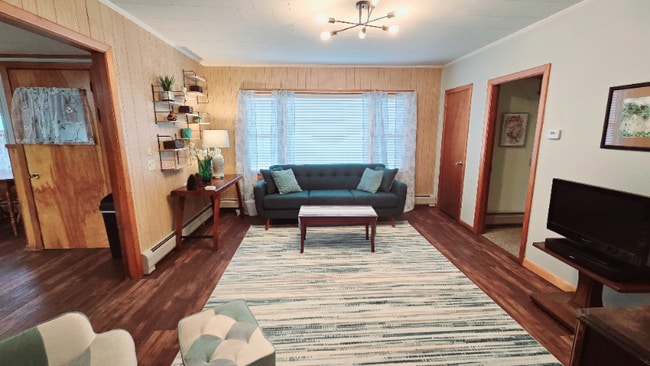 Building Photo - 303 Mccard Rd