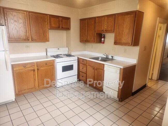 Photo - 446 Waddell Ave Unit 446 1/2