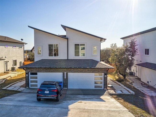 Building Photo - 20507 Bonanza Unit A