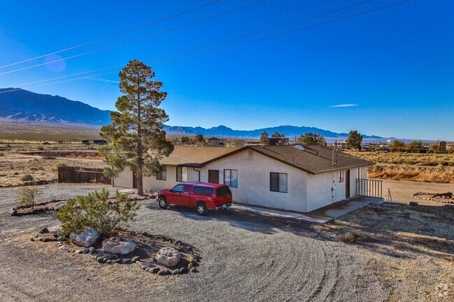 Building Photo - 437 N River Ln Unit Desert Springs Rental