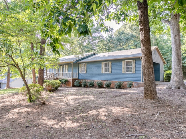 Photo - Spacious 3-Bed Home in District 6! Private...