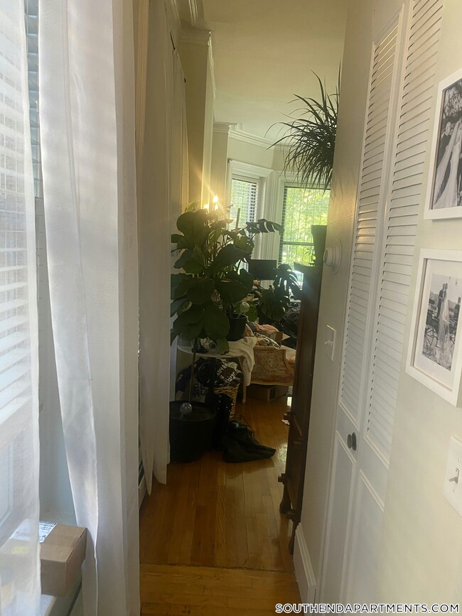 Photo - 423 Shawmut Ave Unit 1