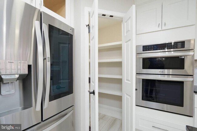 Photo - 28 Sterling Ct