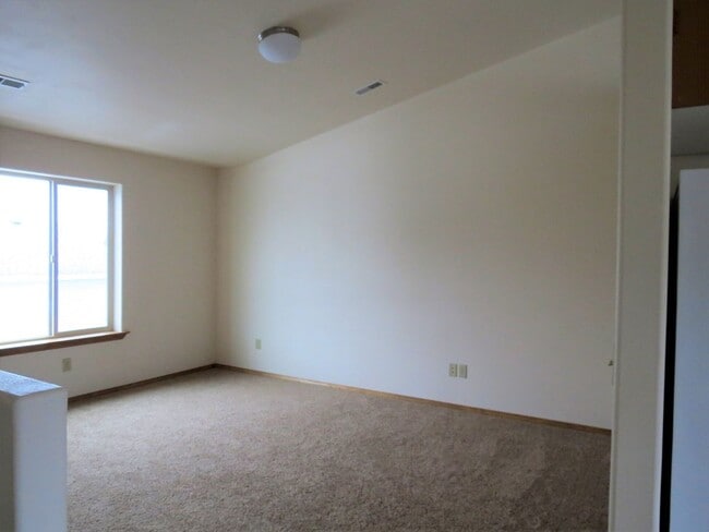 Photo - r813 Unit 815