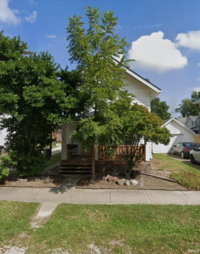 Building Photo - 1816 St Marys Ave Rental