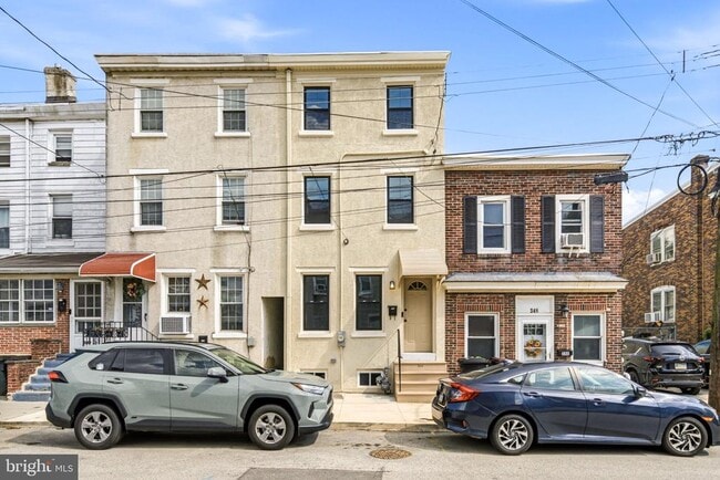 Photo - 344 Grove St