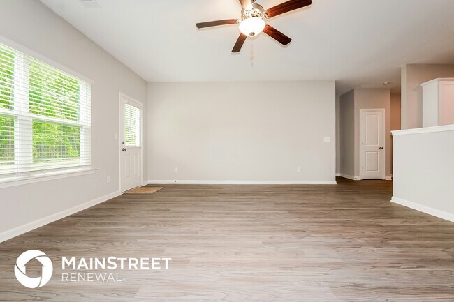 Photo - 135 Ashley Trace