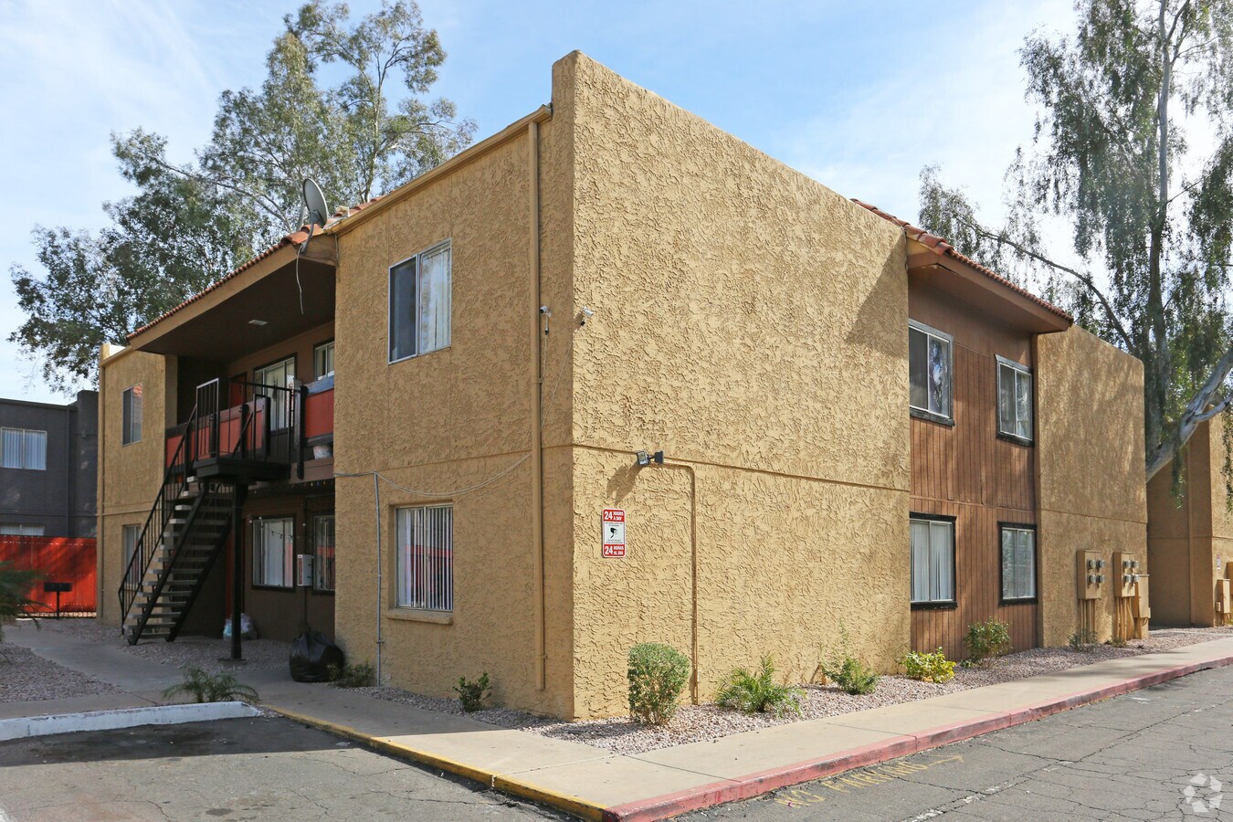 Photo - Los Jardines Apartments