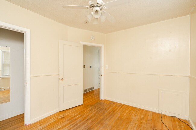 Photo - 1927 Olive St