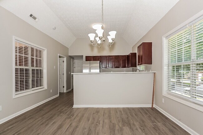 Photo - 388 Jasmine Dr