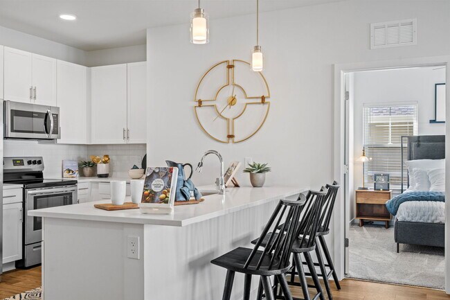 Miles - 2 Bed / 2 Bath - 1,098 Sq.Ft.