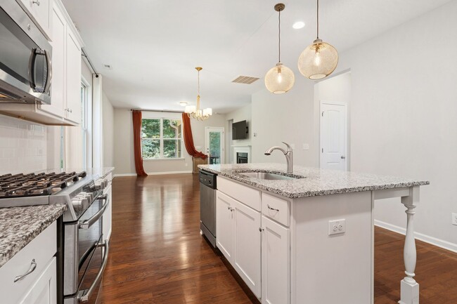 Photo - 17 Rattan Bay Ct