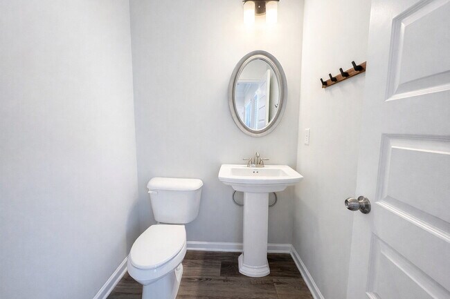 Photo - 3-bedroom Townhome in Buford City Schools with Quartz Kitchen, Private Suite, and Walkable Downto...