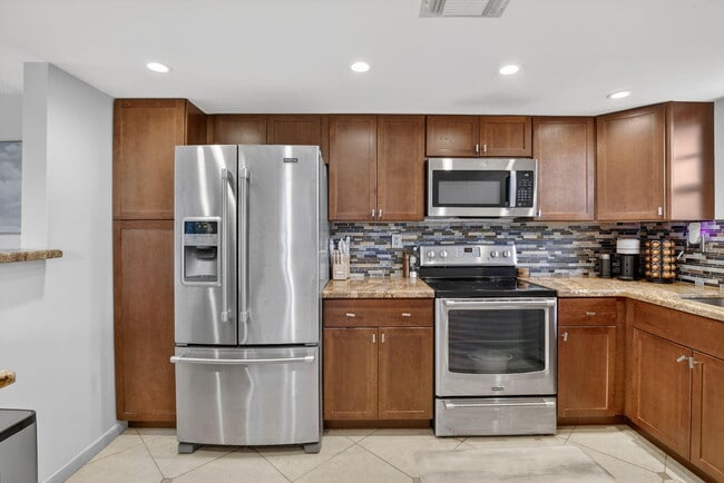 Photo - 3001 W Rolling Hills Cir Unit 501