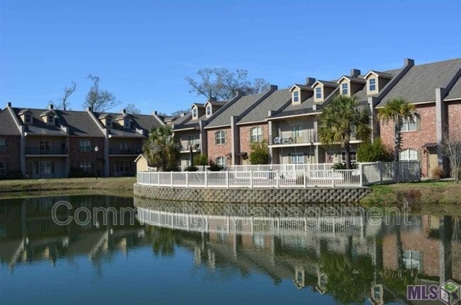 Building Photo - 4637 Burbank Dr Unit Apt 506