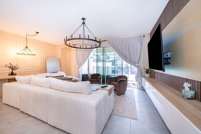 Photo - 1660 Tropical Palms Cir Unidad ID1018138P