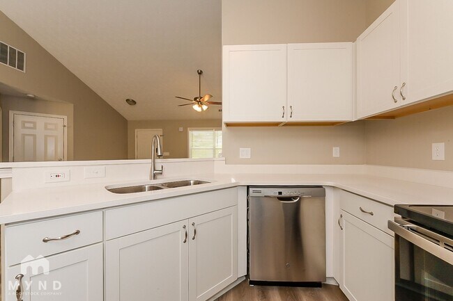 Photo - 130 Wynfield Dr