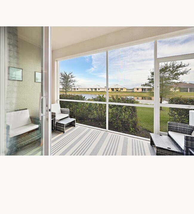 Photo - 2672 Blossom Wy