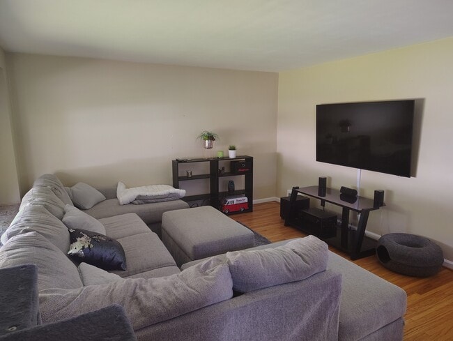 Photo - 39 Manning Rd