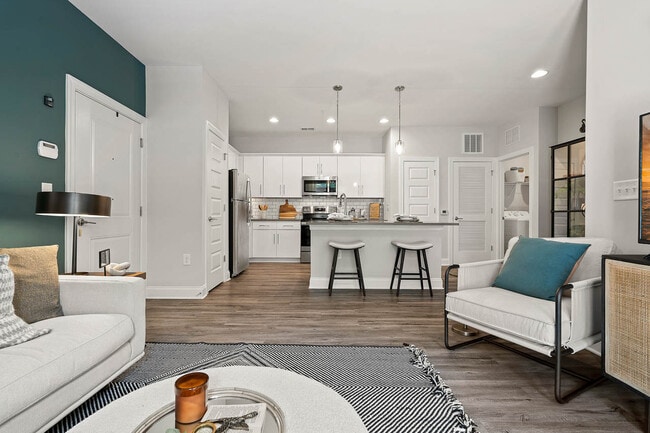 Photo - Hawthorne Waterstone