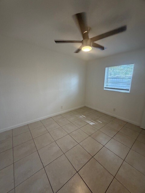 Photo - 3652 Gull Rd