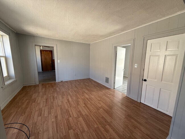 Photo - 1121 St Vincent St