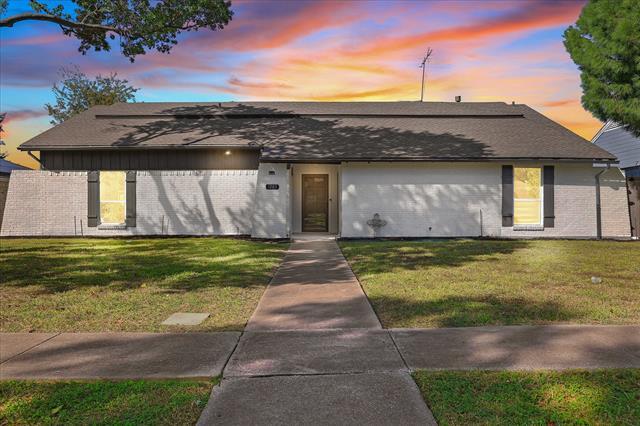 Building Photo - 1203 Edgewood Dr