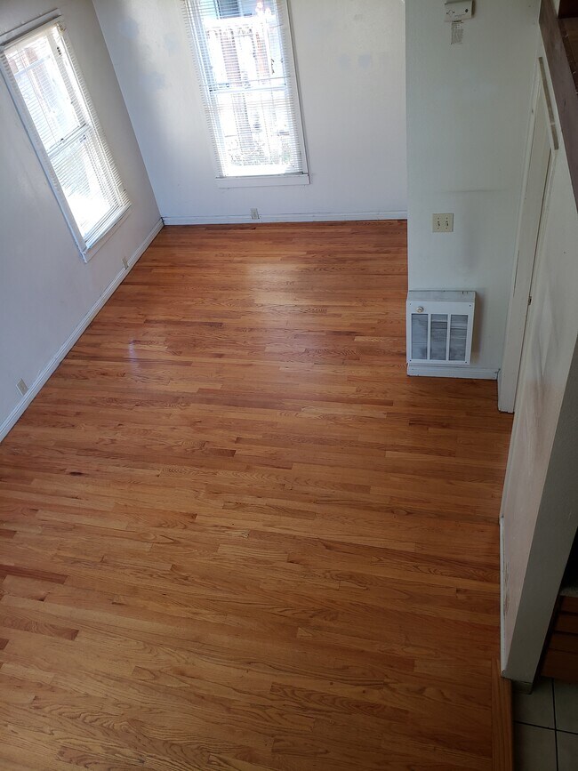 Photo - 1926 Channing Way Unidad Half