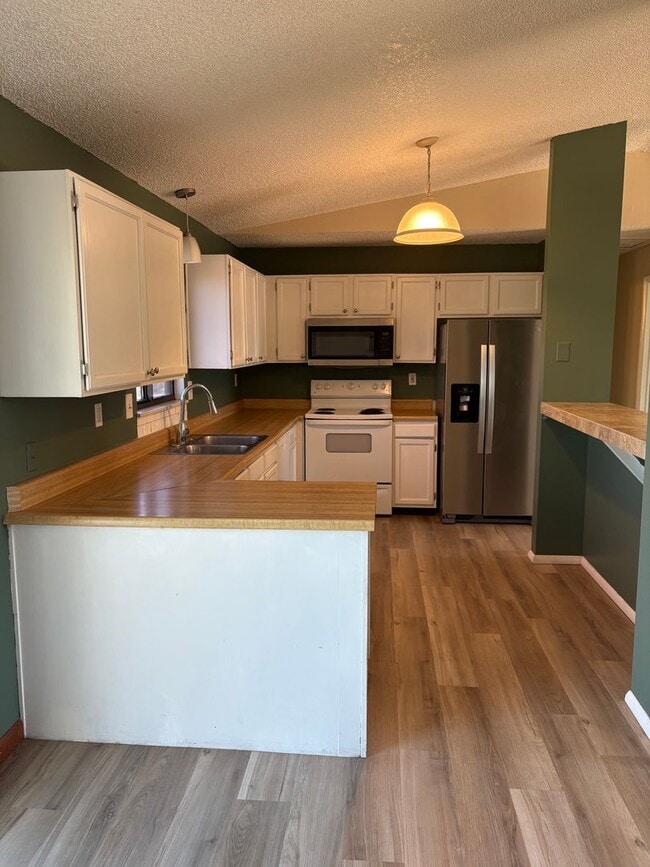 Photo - $1950 2 Bed/2 Bath + Bonus Room On Spacious Corner Lot off Briargate