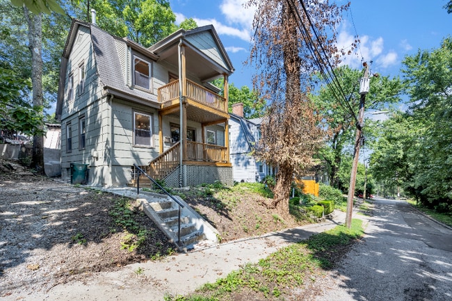 Building Photo - 3033 Marshall Ave Rental
