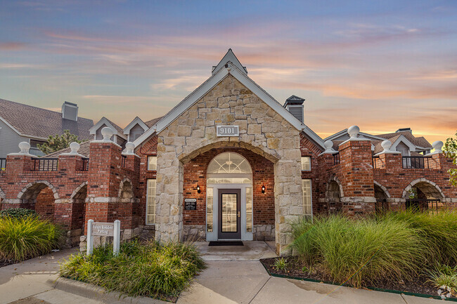 Clubhouse - The Reserve at Lenexa Rental