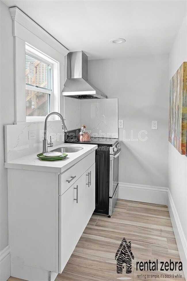 Photo - 1823 1/2 Delaware St