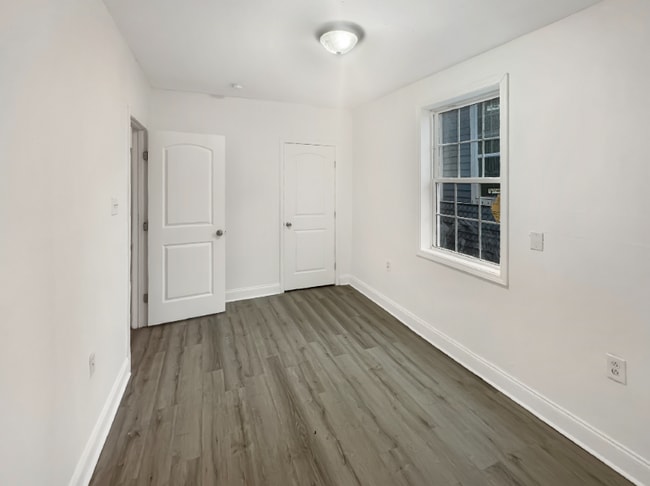 Photo - 2423 Magnolia St